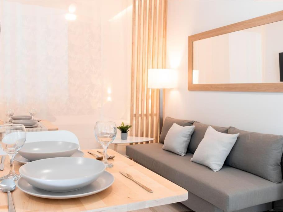 Acogedor Estudio En Triana Con Jacuzzi Y Wifi Sevilha Exterior foto