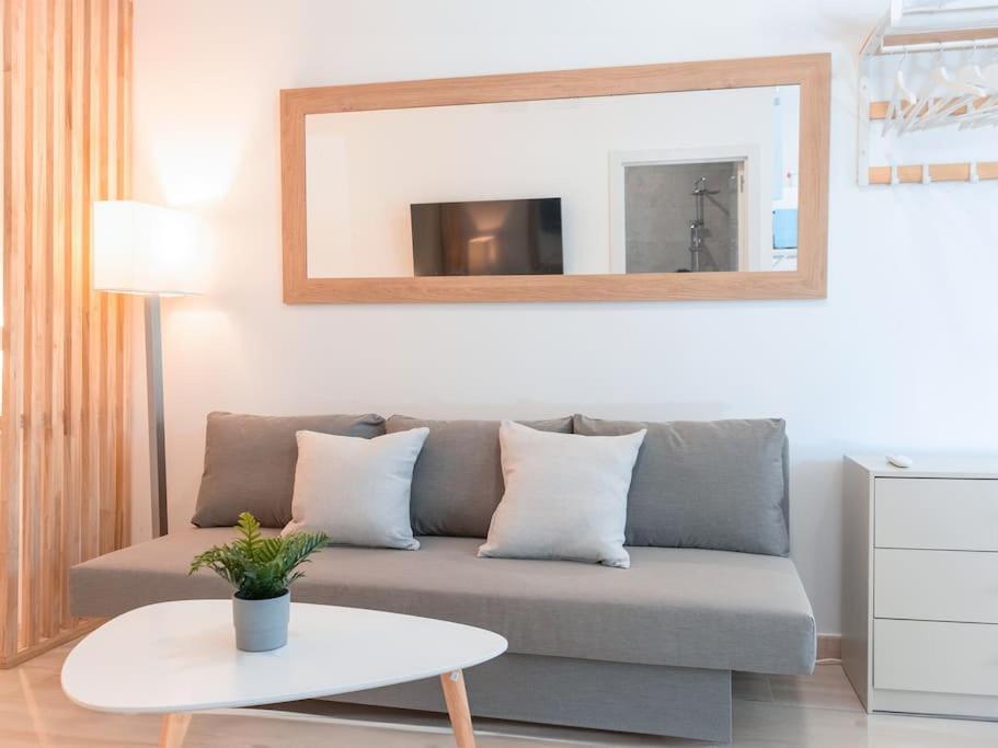 Acogedor Estudio En Triana Con Jacuzzi Y Wifi Sevilha Exterior foto